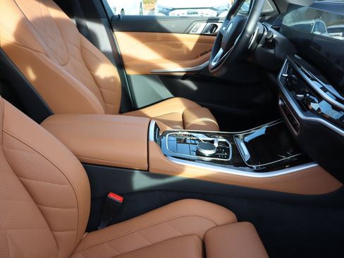 Used 2025 BMW X5 xDrive40i image 14