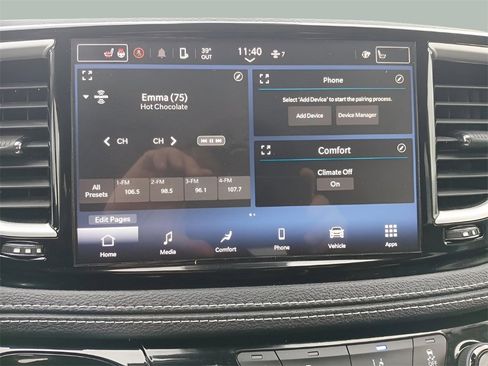 Used 2023 Chrysler Pacifica Touring-L image 22