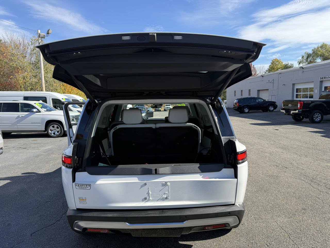 Used 2023 Rivian R1S Adventure Quad AWD/4WD image 30