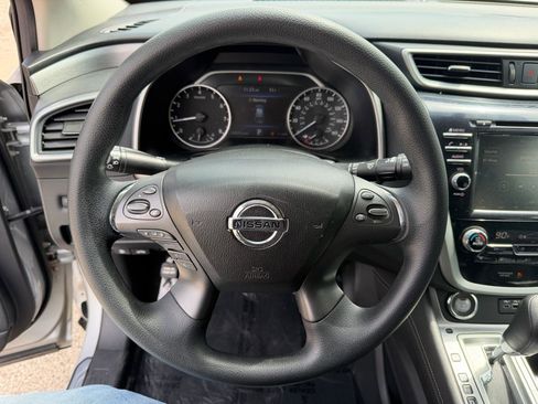 Used 2019 Nissan Murano S AWD/4WD image 16