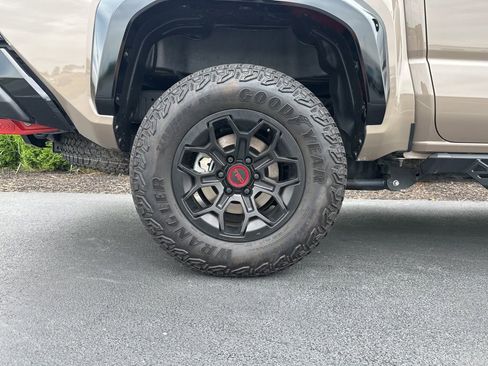 Certified 2025 Toyota Tacoma TRD Pro AWD/4WD image 39