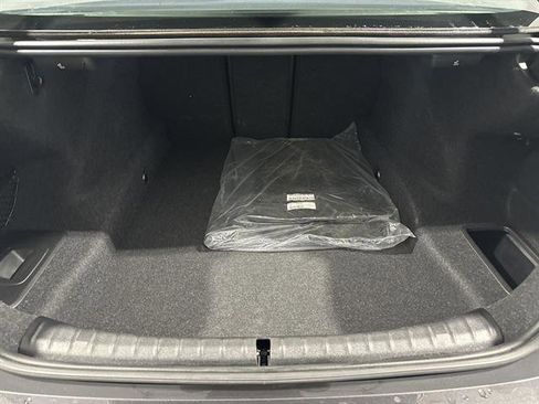 Used 2020 BMW M550i xDrive image 40