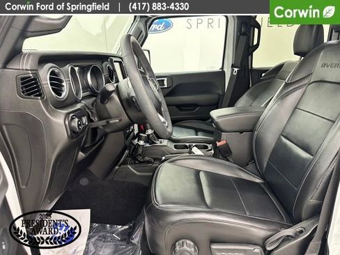 Used 2023 Jeep Gladiator Overland w/ LED Lighting Group AWD/4WD image 20