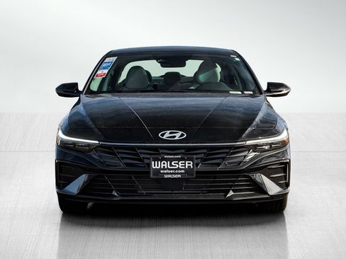 New 2026 Hyundai Elantra Limited image 2
