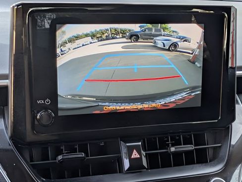 Used 2024 Toyota Corolla LE FWD image 18