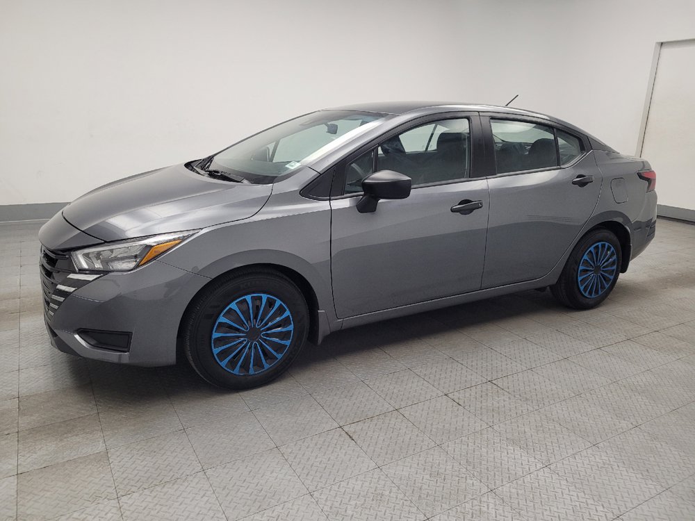 Used 2025 Nissan Versa S w/ Trunk Package FWD image 2