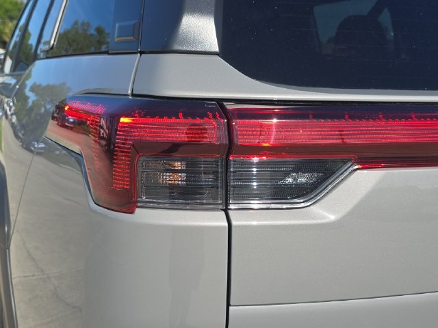 Certified 2026 Subaru Outback Limited AWD/4WD image 7