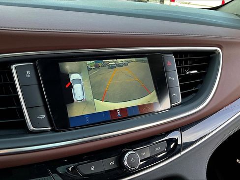 Used 2018 Buick Enclave Avenir w/ Avenir Technology Package FWD image 23