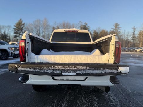 Used 2024 GMC Sierra 2500 Denali w/ Technology Package image 10