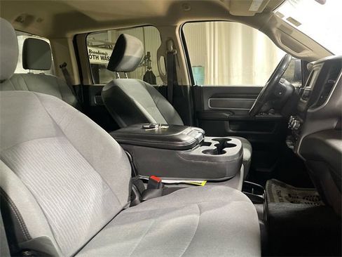 Used 2019 RAM 2500 Big Horn image 23