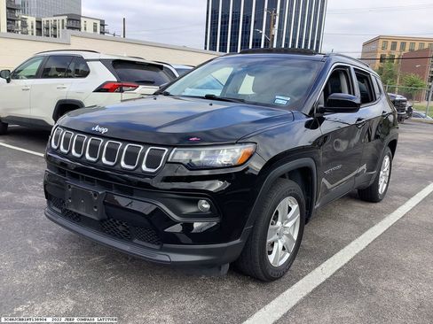 Used 2022 Jeep Compass Latitude w/ Sun and Sound Group image 6