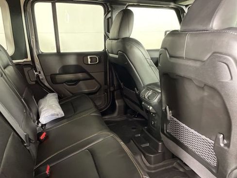 New 2025 Jeep Wrangler Unlimited Rubicon 392 image 17