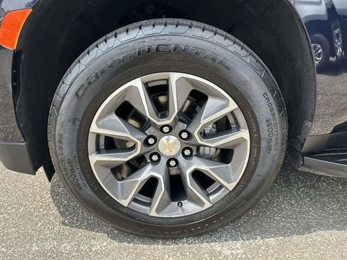 Used 2024 Chevrolet Tahoe LT w/ LT Signature Plus Package AWD/4WD image 10