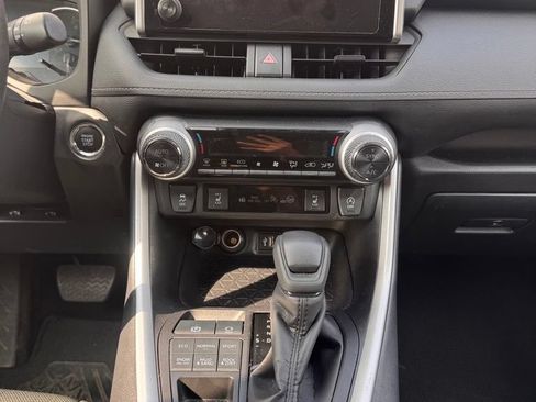 Used 2025 Toyota RAV4 XLE w/ Weather Package AWD/4WD image 9