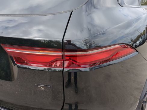 New 2026 Jaguar F-PACE R-Dynamic S image 7