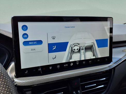 Used 2023 Ford Escape ST-Line w/ Tech Pack #1 image 11