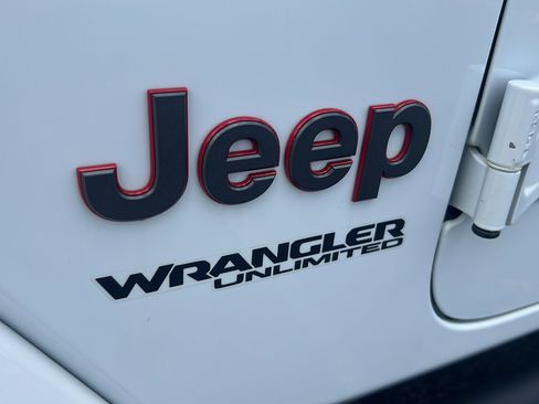 Used 2021 Jeep Wrangler Unlimited Rubicon AWD/4WD image 13