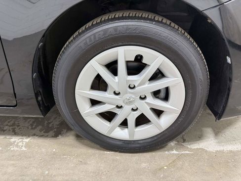 Used 2012 Toyota Prius V Three image 7