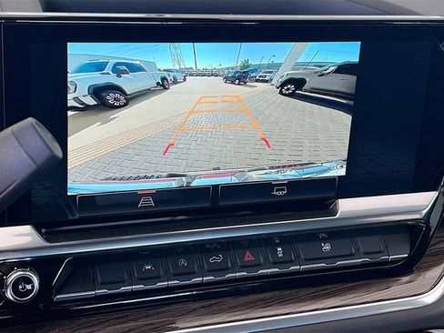 New 2026 GMC Sierra 1500 Elevation image 9