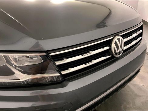 Used 2021 Volkswagen Tiguan S FWD image 28