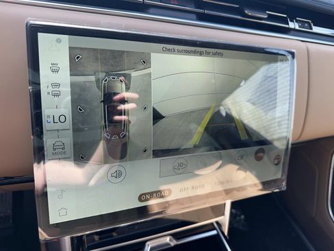 New 2026 Land Rover Range Rover SE AWD/4WD image 16