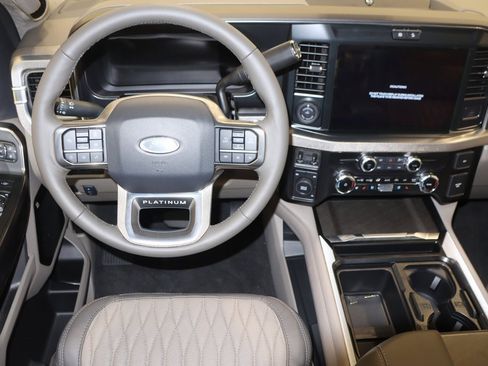 New 2026 Ford F450 Platinum image 19