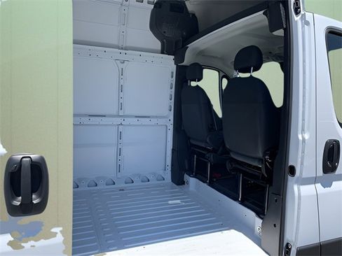 New 2024 RAM ProMaster 3500 w/ Premium Convenience Group image 31