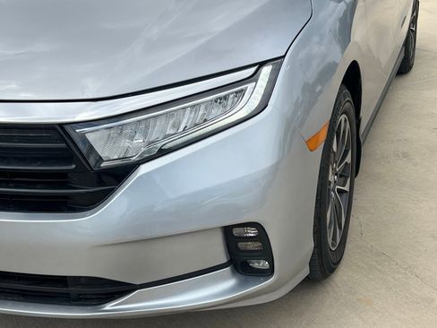 Used 2023 Honda Odyssey EX-L image 4