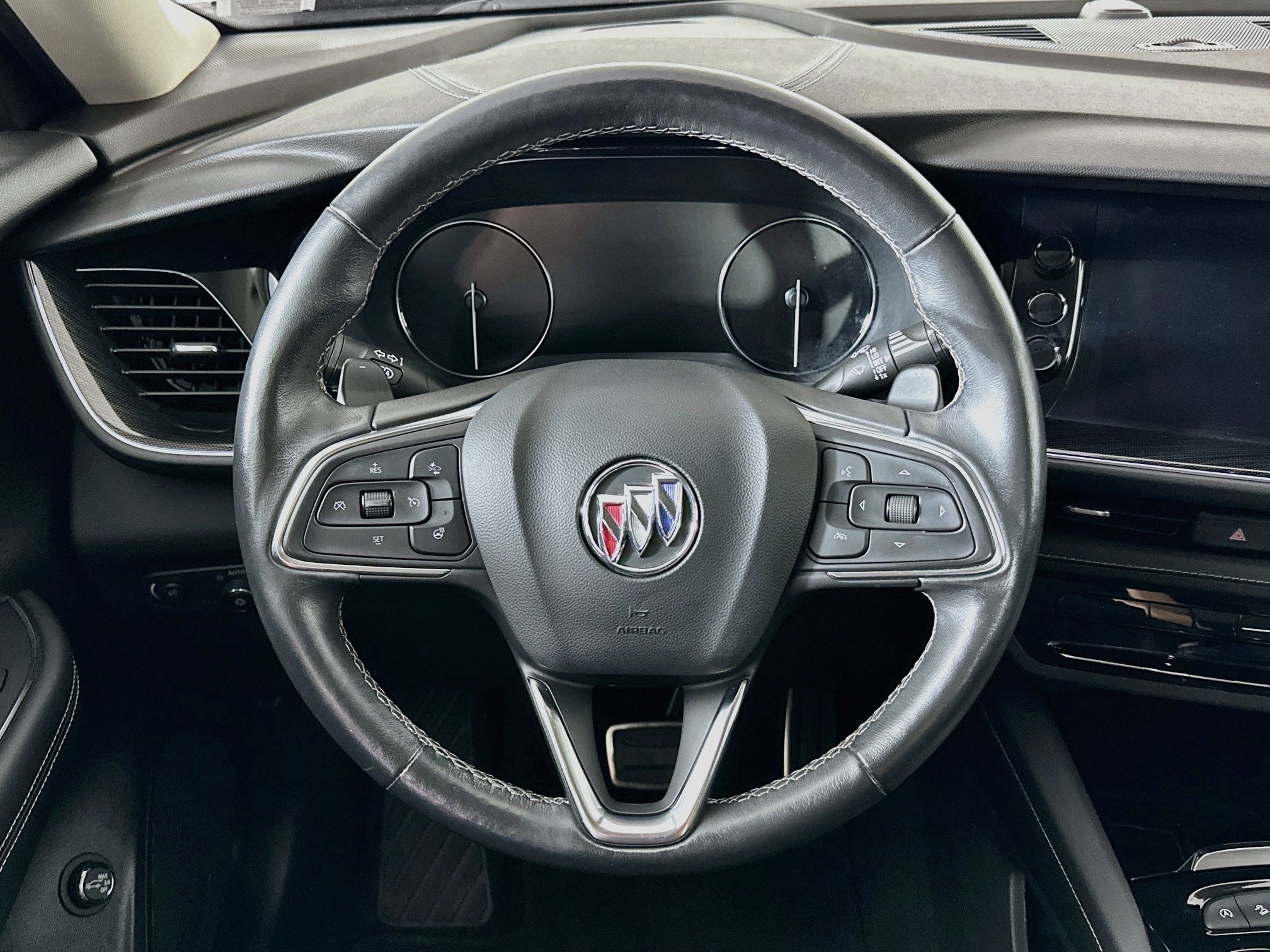 Used 2023 Buick Envision Preferred w/ Sport Touring Package AWD/4WD image 18