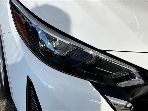 New 2025 Nissan Sentra S image 18