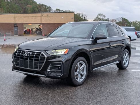 Used 2021 Audi Q5 Premium w/ Convenience Package image 5