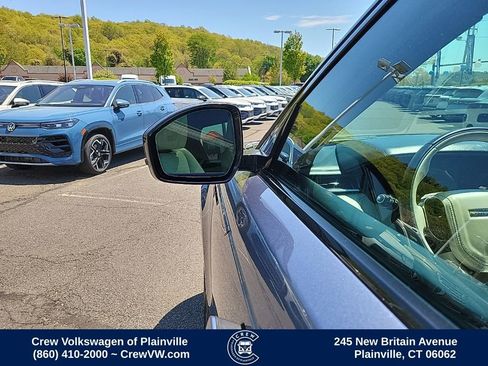Used 2018 Land Rover Range Rover Velar R-Dynamic HSE AWD/4WD image 26
