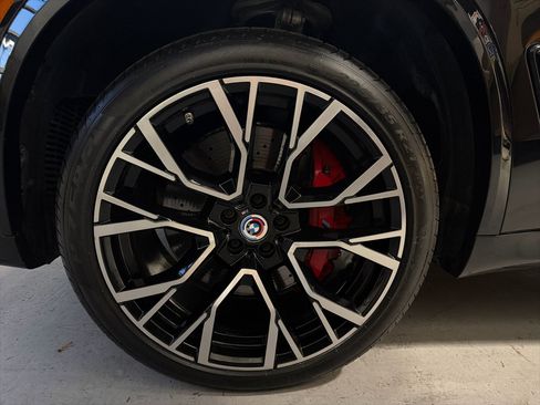 Used 2022 BMW X5 M Competition w/ Competition Package 2 image 11