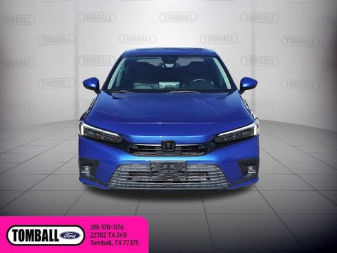 Used 2022 Honda Civic Touring image 2