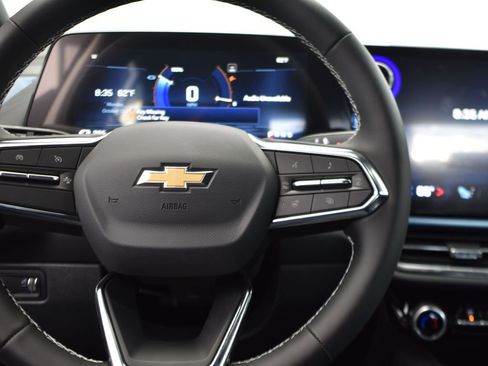 New 2025 Chevrolet Equinox EV LT FWD image 27