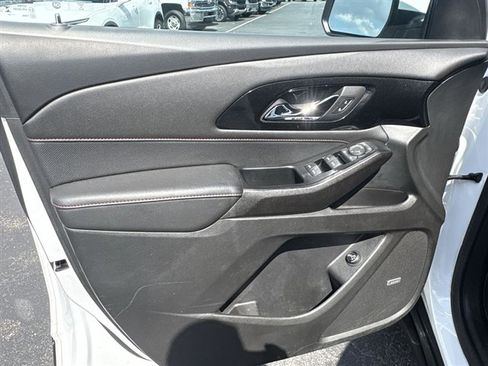 Certified 2023 Chevrolet Traverse RS w/ LPO, Floor Liner Package FWD image 22