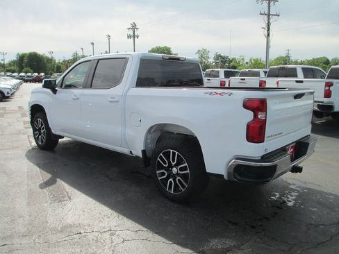 Used 2021 Chevrolet Silverado 1500 LT AWD/4WD image 11