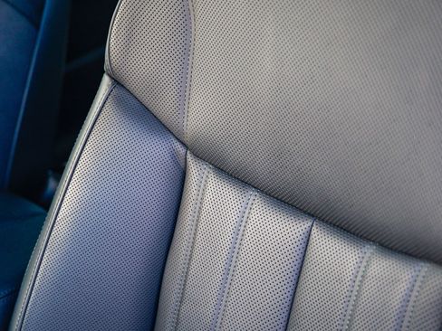 Used 2025 Audi A8 L 3.0T image 29