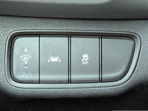 Used 2020 Hyundai Santa Fe SE image 22