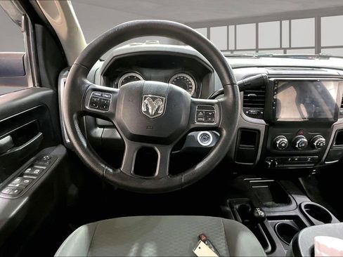 Used 2016 RAM 2500 Tradesman w/ Chrome Appearance Group AWD/4WD image 5