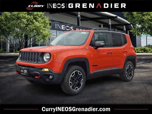 Used 2017 Jeep Renegade Trailhawk w/ Premium Trailhawk Package AWD/4WD image 1