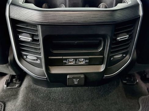 Used 2023 RAM 1500 Laramie AWD/4WD image 25
