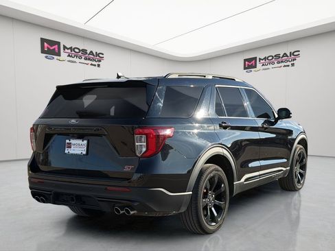 Used 2023 Ford Explorer ST w/ Equipment Group 401A image 8