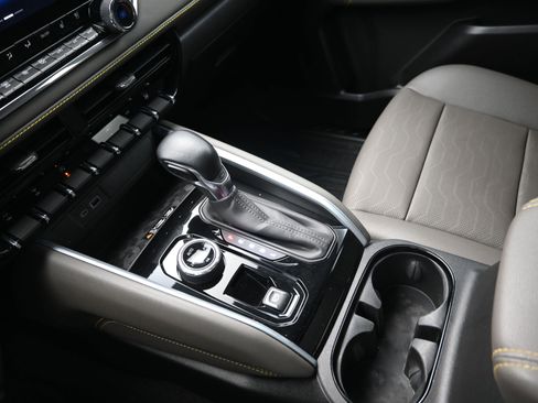 Certified 2023 Chevrolet Colorado ZR2 w/ ZR2 Convenience Package III image 14