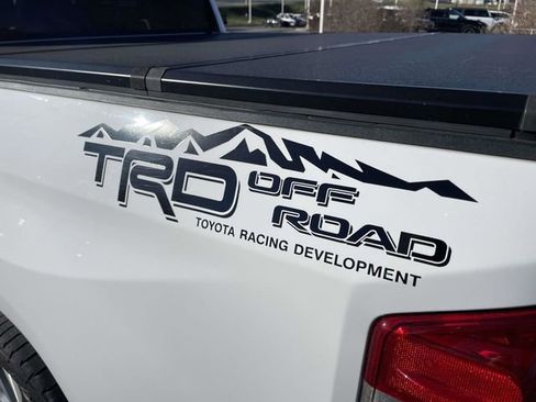 Used 2014 Toyota Tundra Limited w/ Limited Premium Package image 11