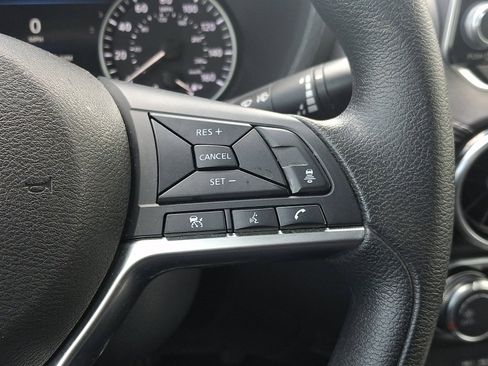 Certified 2023 Nissan Sentra SV FWD image 21