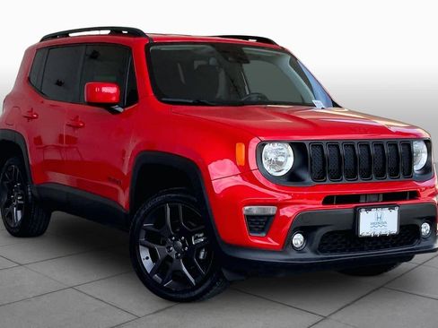 Used 2022 Jeep Renegade Latitude w/ Convenience Group AWD/4WD image 3