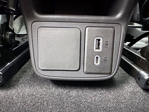 Used 2023 Buick Encore GX Preferred w/ Cold Weather Comfort Package FWD image 13