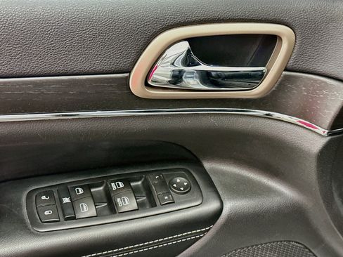 Used 2015 Jeep Grand Cherokee Limited AWD/4WD image 15