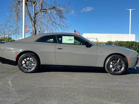 New 2026 Dodge Charger Daytona Scat Pack image 3